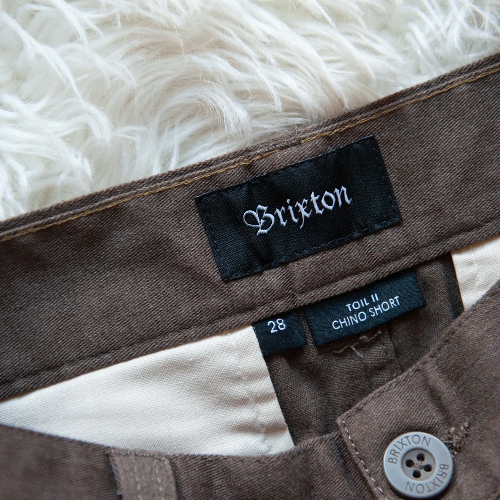 Brixton Toile II Chino Shorts in Heather Brown - Picture 6 of 6